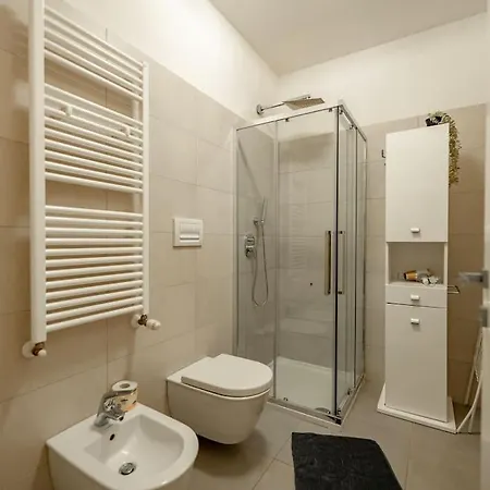 Yr - Navigli Appartement *